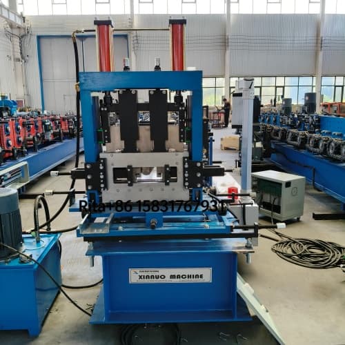 Hydraulic shear and guide pillars of C purlin machine