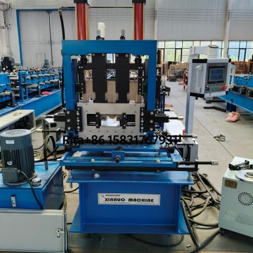 Hydraulic shear and guide pillars of C purlin machine