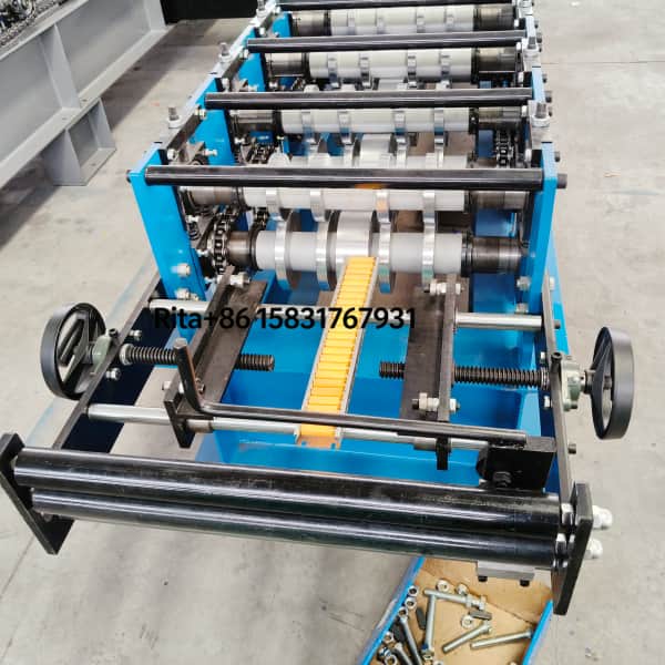 Precision feeding guide and decoiler part of metal roof ridge cap roll forming machine