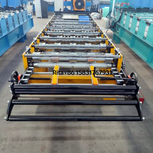 feeding section structure of IBR metal roof panel forming equipment