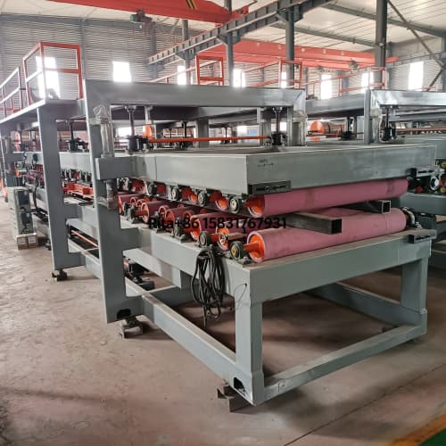 Roll forming machine section of continuous wall roof sandwich panel production line