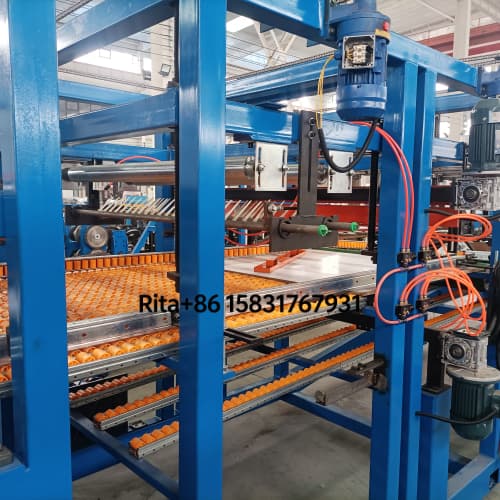 glue spraying and glue dropping system for waterproof Z lock composite panel machine line