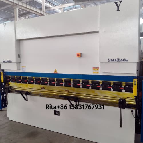 Front view of hydraulic sheet metal bending machine