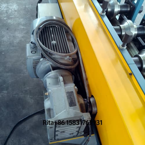 Hydraulic pump station providing stable power for punching and cutting operations