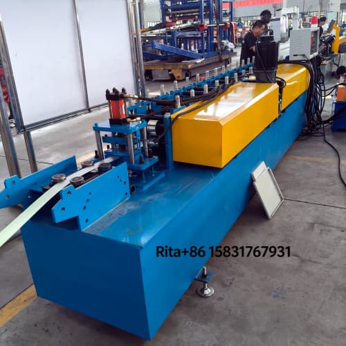The feeding part of the aluminum roll forming machine ensuring smooth material entry