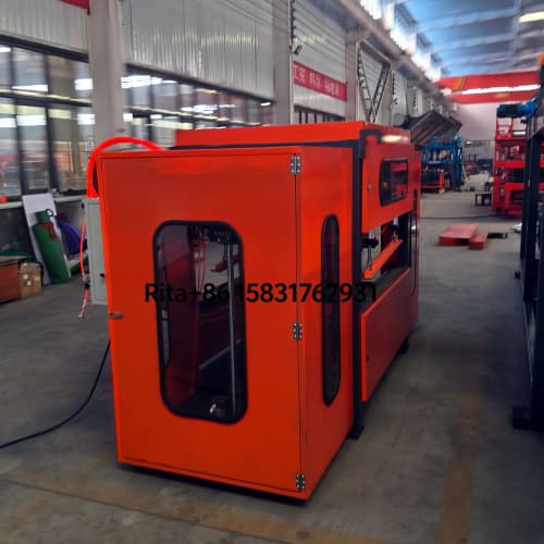 Automatic cutting device of Z lock sandwich panel production line