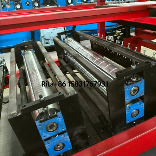 Roll forming machine unit of sandwich panel machine automatic production line