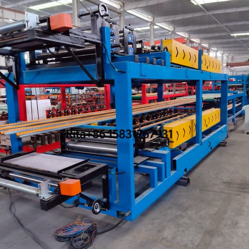 Roll forming machine unit of Z lock sandwich panel machine line