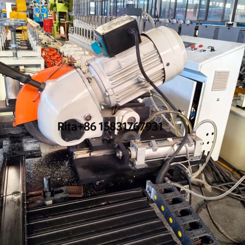 Hydraulic cutting system of PU shutter door roll forming machine