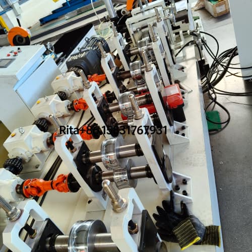 Industrial motorized drive system of PU roller shutter door roll forming machine