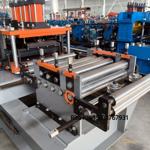 Metal sheet feeding part of automatic C Z purlin roll forming machine