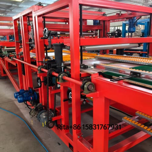 Glue spraying and dripping unit of sandwich panel production line for core material bonding
