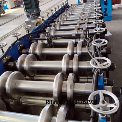 Decoiler and feeding part of the furring channel machine