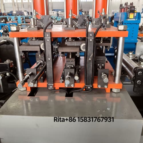 Left view of C Z purlin roll forming machine with PLC control system