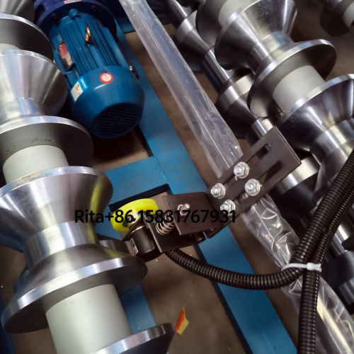 Trapezoidal Metal Roof Roll Forming Machine